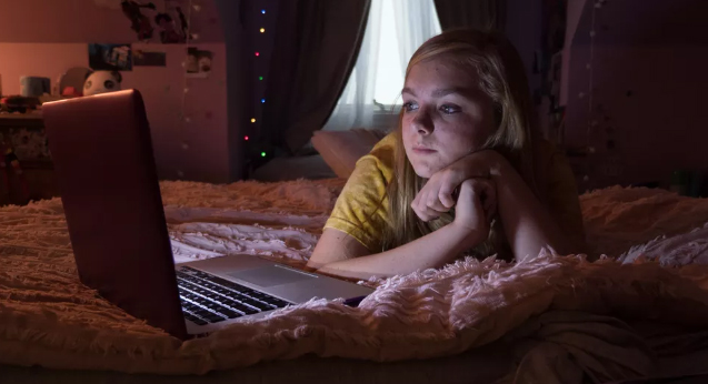 Eighth Grade Review: Relive Your Painful Adolescence