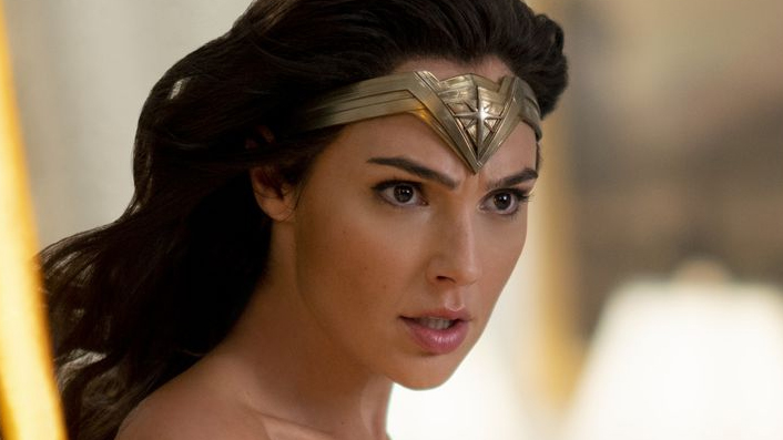 Gal Gadot Opens Up About Wonder Woman 1984, '80s Fashion, Spoilers, Chris  Pine - Parade