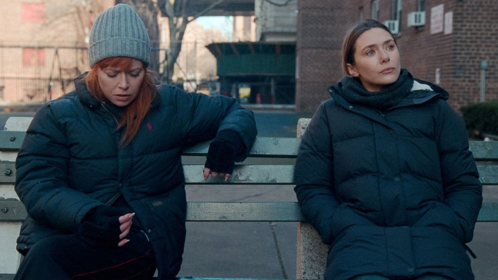 Natasha Lyonne and Elizabeth Olsen in His Three Daughters