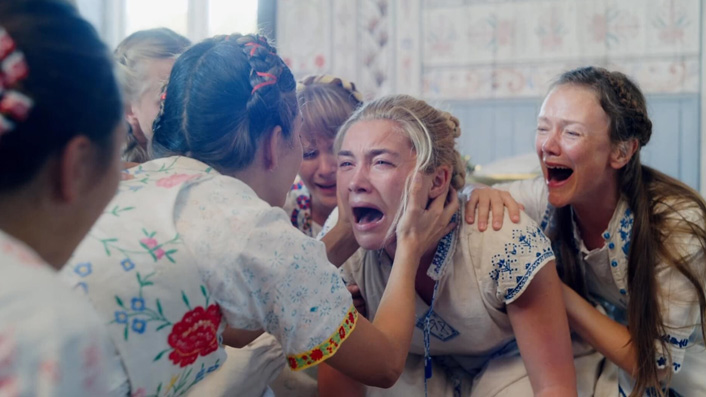 Florence Pugh in Midsommar